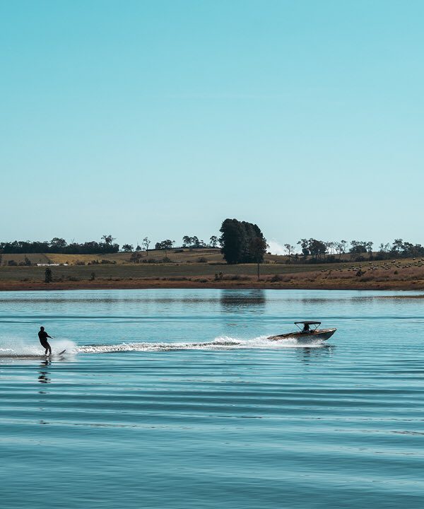 Lake Tinaroo - - Image Credit IG soonminkwonphoto